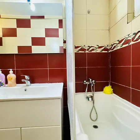 Joy Spacious Comfortable Apartment *
