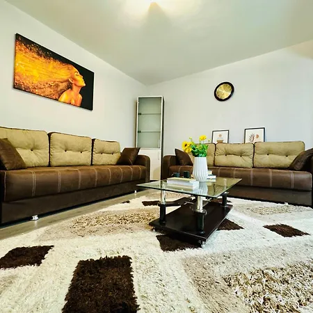 Joy Spacious Comfortable Apartment