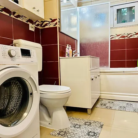 Joy Spacious Comfortable *